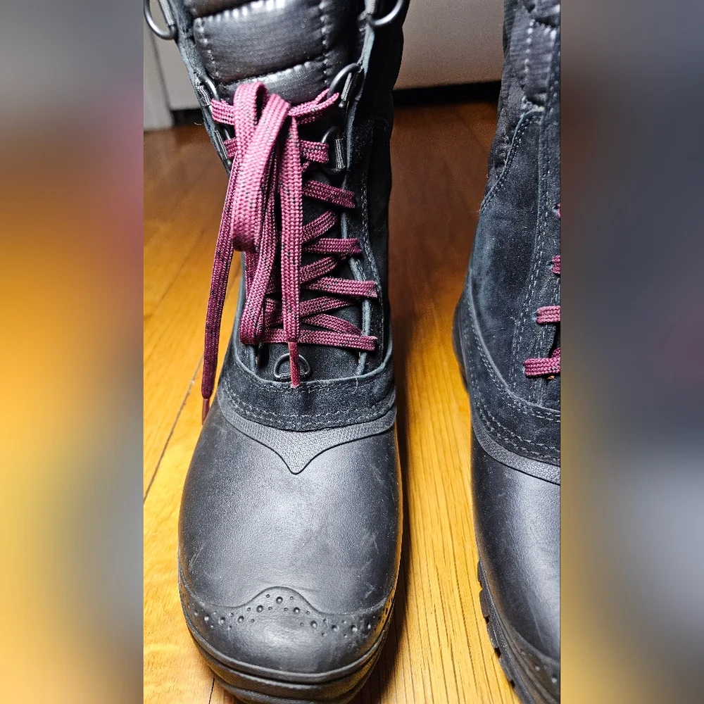 The North Face Womens Thermoball Utility Tall Winter Boots SZ 7  Black NF0A2T5D